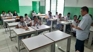 Belajar Menulis Cerita Tanpa Ribet, Siswa SMP Marsudirini Antusias Ikuti Kelas Kreatif SeKata 2506 sekata didik