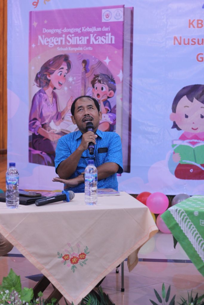 Pembicara Profesional untuk Kelas Penulisan Dongeng, Jurnalistik, serta Pengembangan Literasi di Solo Hamdani MW