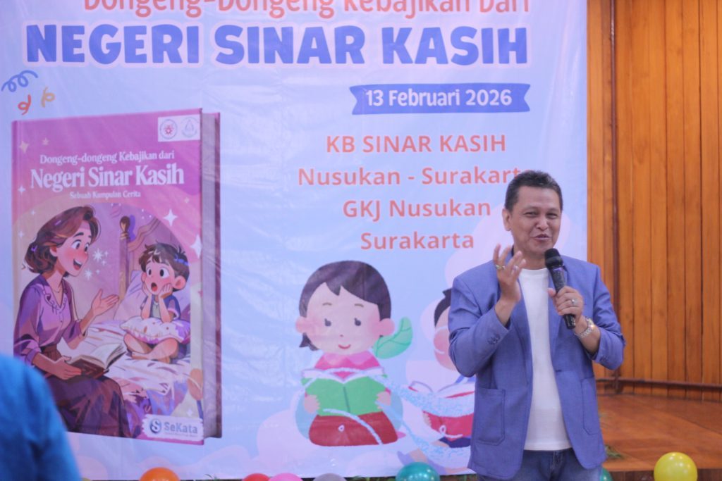 Bersama Menumbuhkan Generasi Berkarakter Melalui Literasi dan Dongeng Bersama Menumbuhkan Generasi Berkarakter Melalui Literasi dan Dongeng